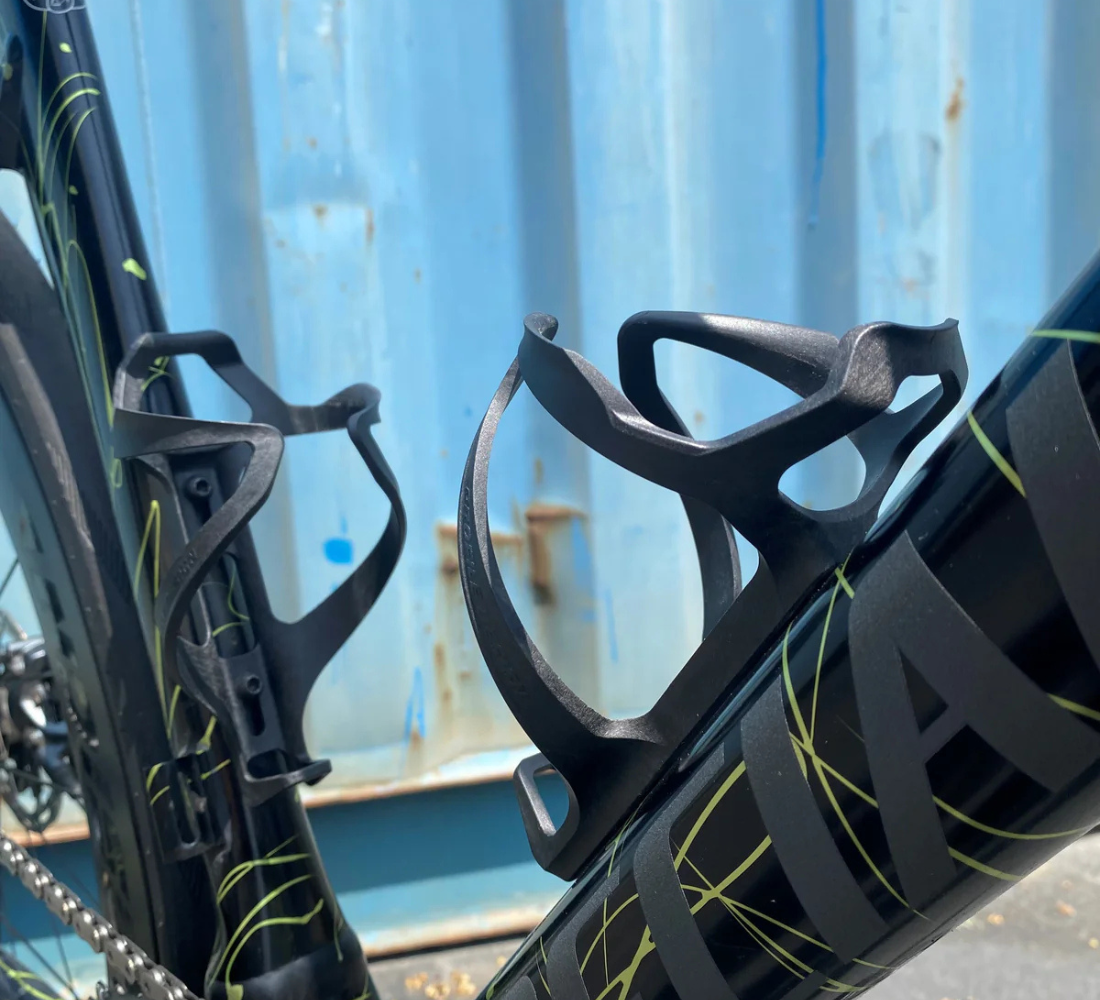 Axis Ultimate Carbon CI Cage