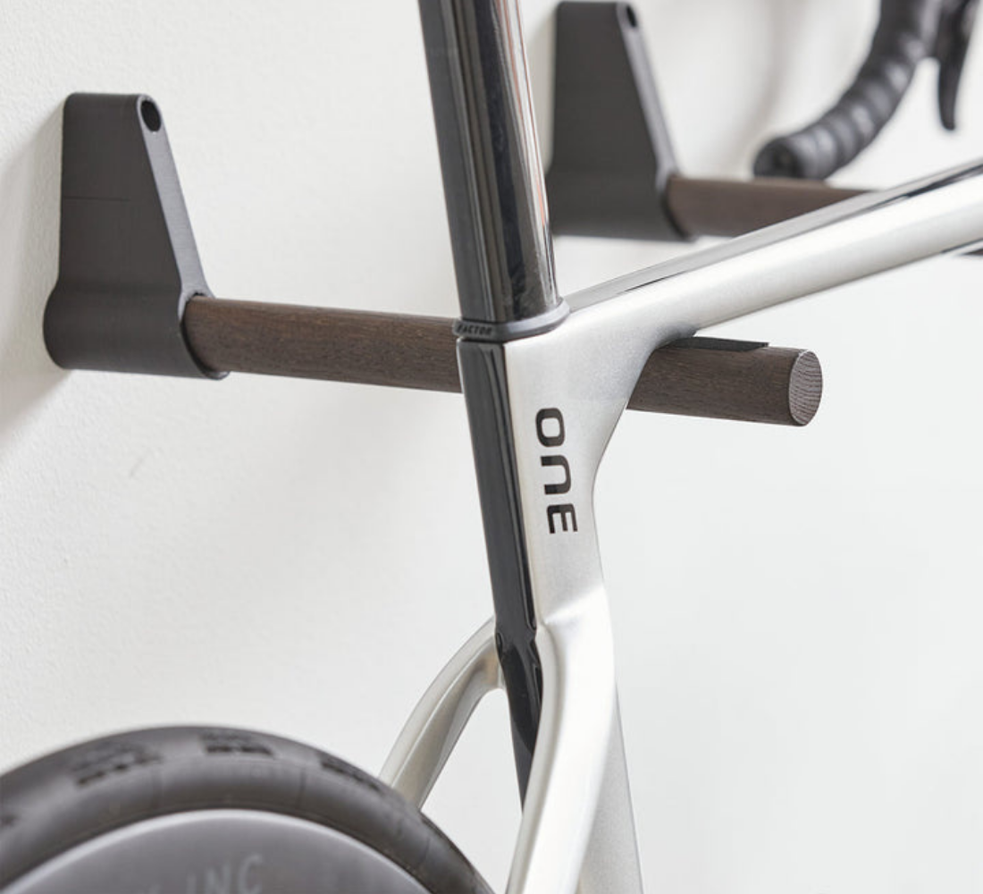 Wall Mount - Natural Oak / 32 cm . Road Bike