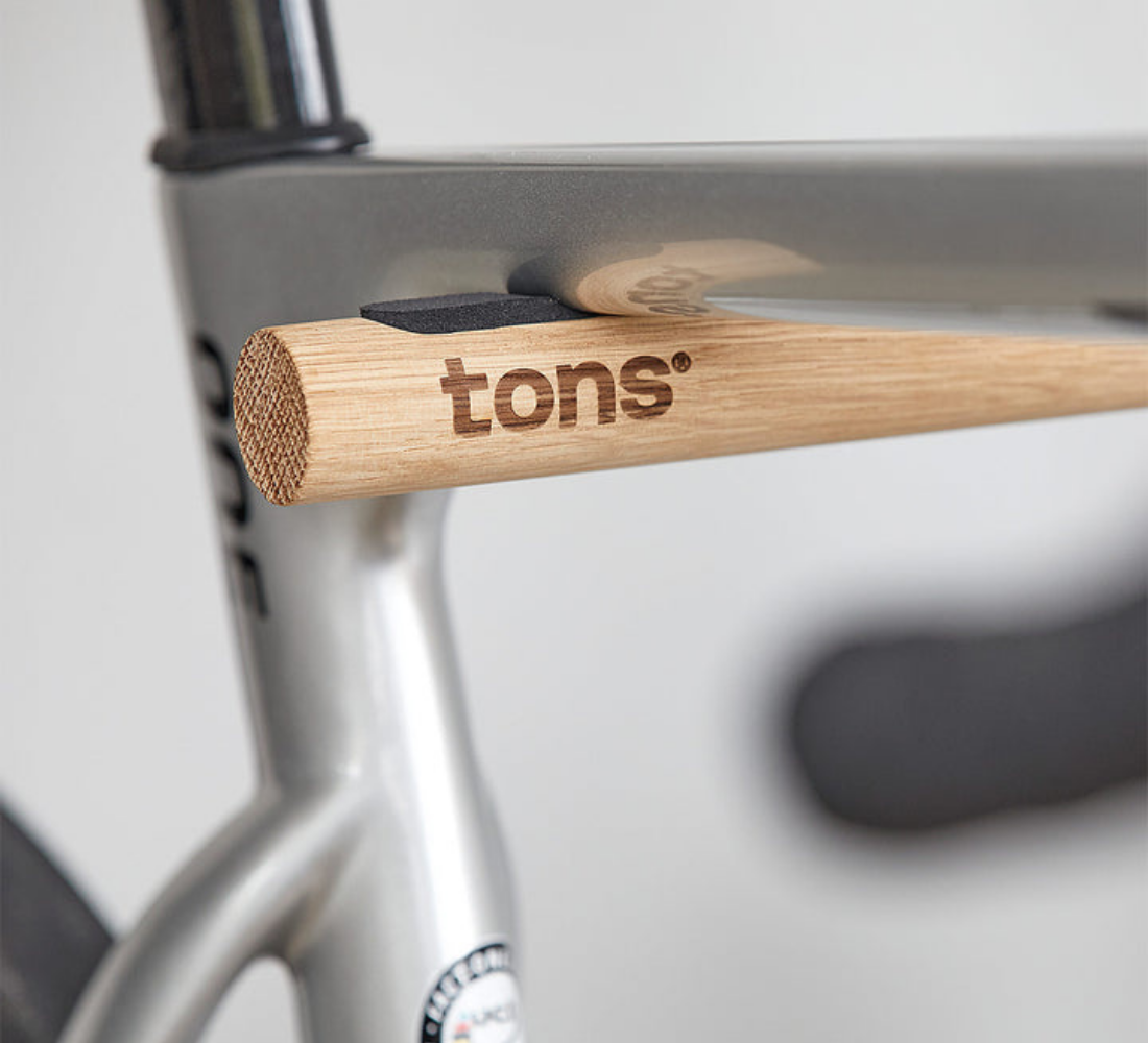 Wall Mount - Natural Oak / 32 cm . Road Bike