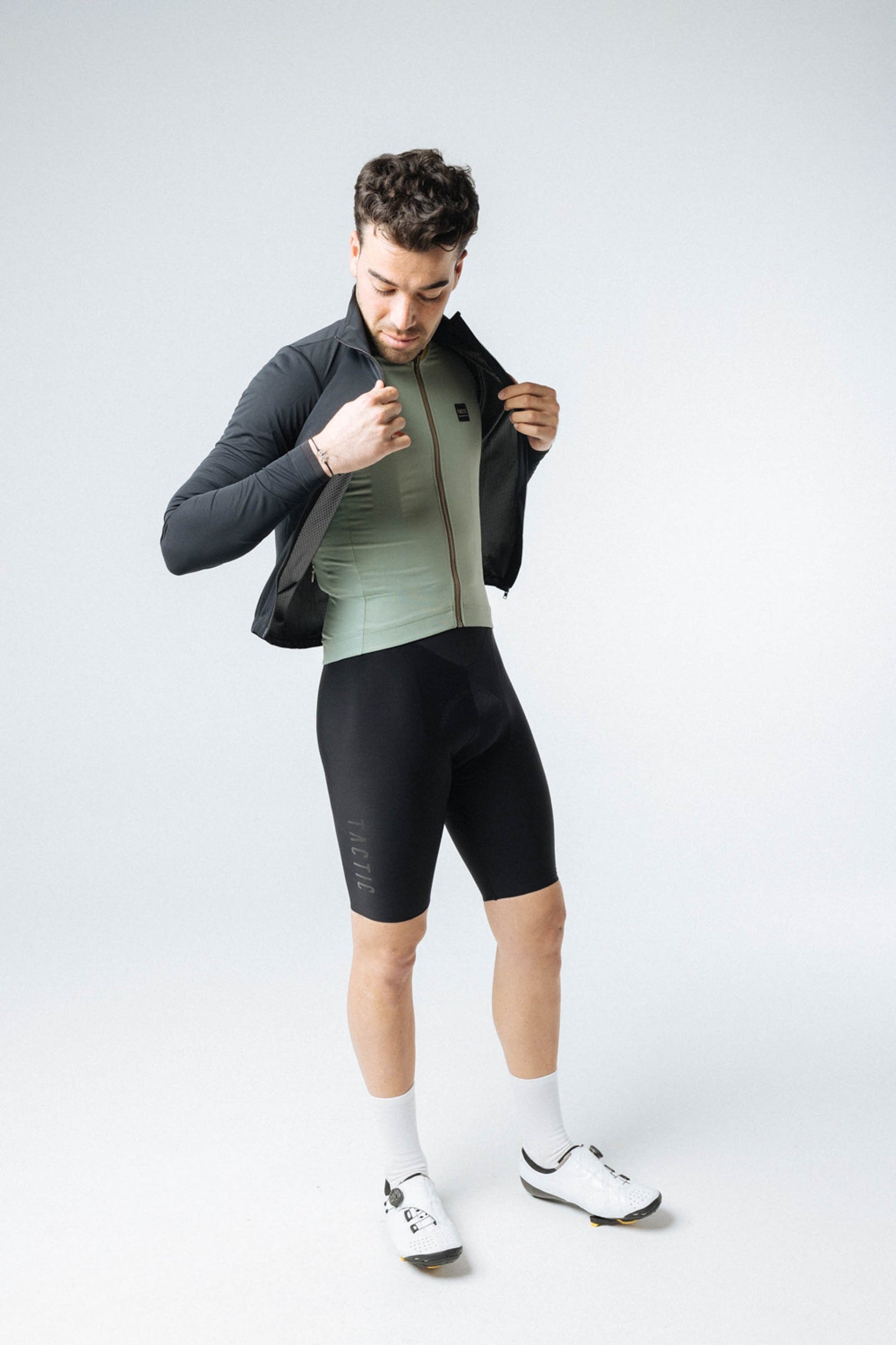 Man Skut Windbreaker Jacket Black