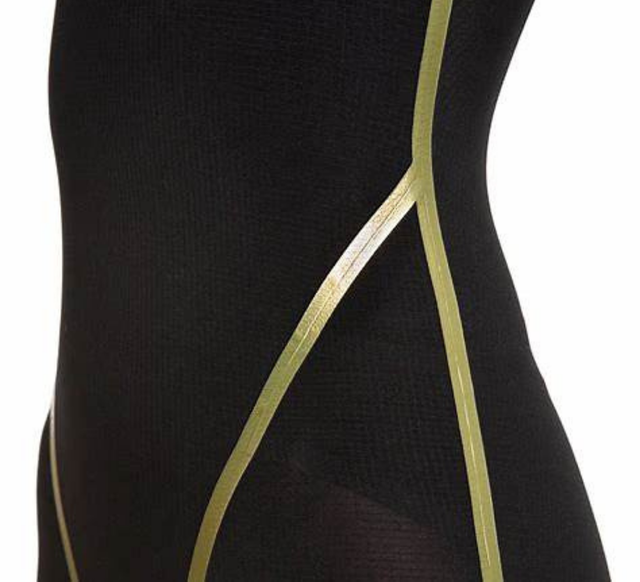 Traje de baño de competición de espalda completa para mujer. Espalda completa para mujer en aguas abiertas, Negro
