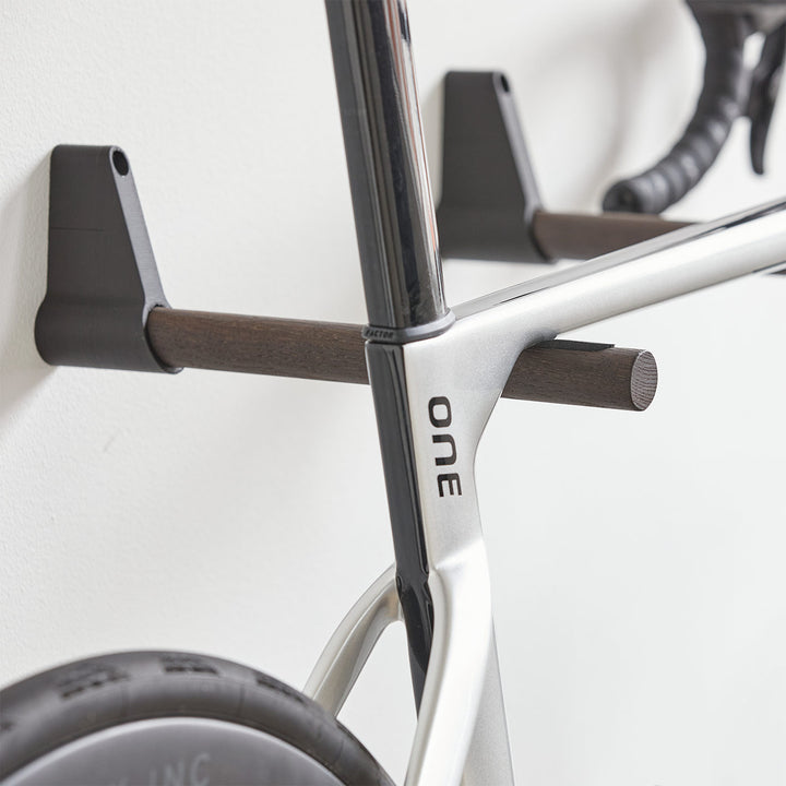 Wall Mount - Natural Oak / 32 cm . Road Bike