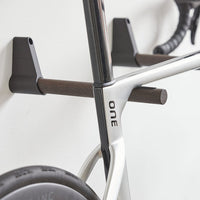 Wall Mount - Natural Oak / 32 cm . Road Bike