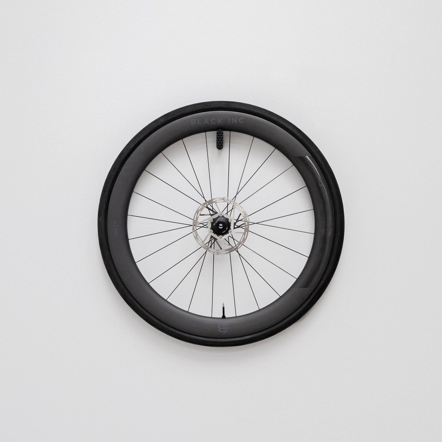 Wheel Hanger - Solo — one hanger